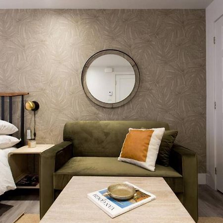 Palms Little Italy Studio With Full Bathroom By Denstays Montréal Eksteriør billede