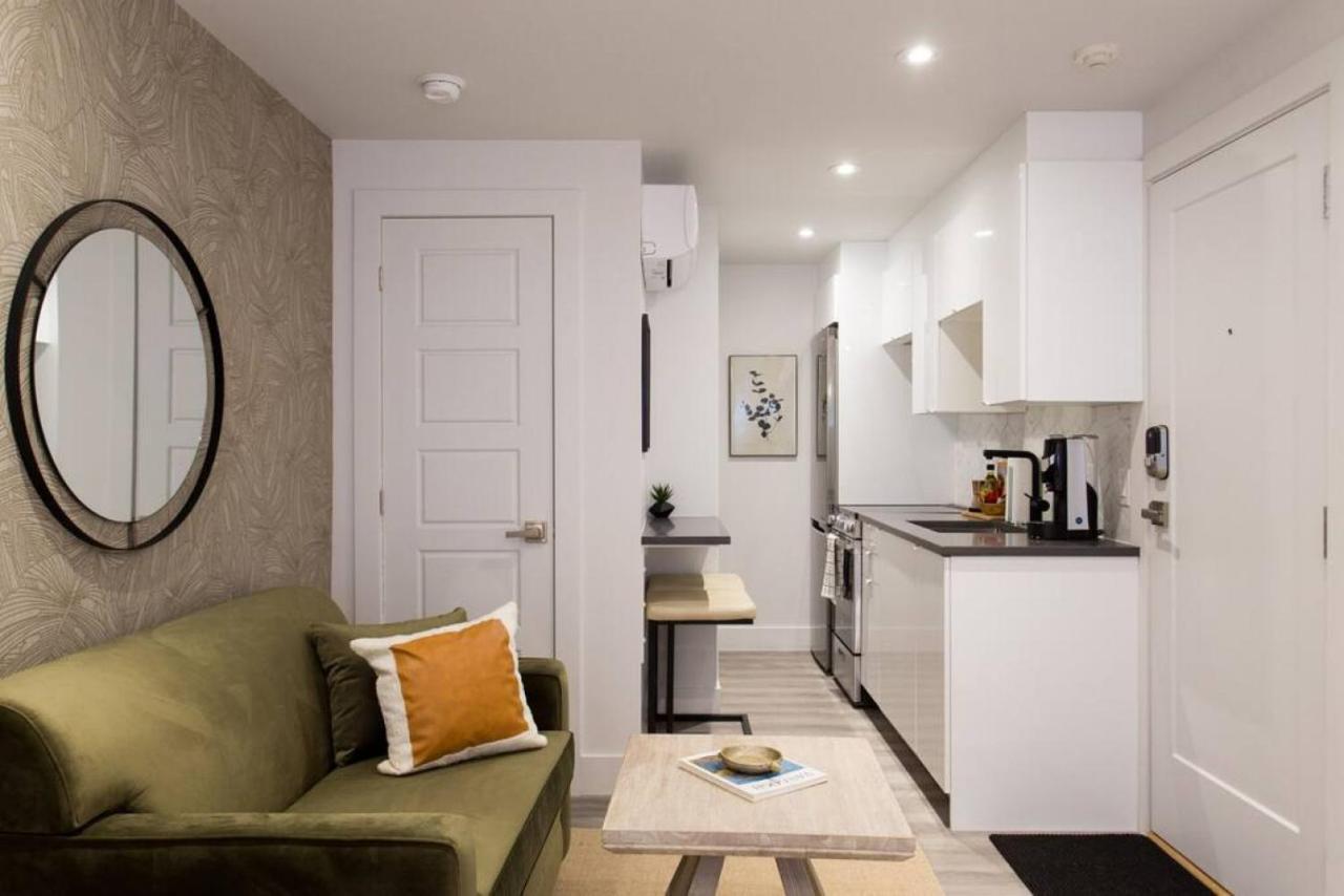 Palms Little Italy Studio With Full Bathroom By Denstays Montréal Eksteriør billede
